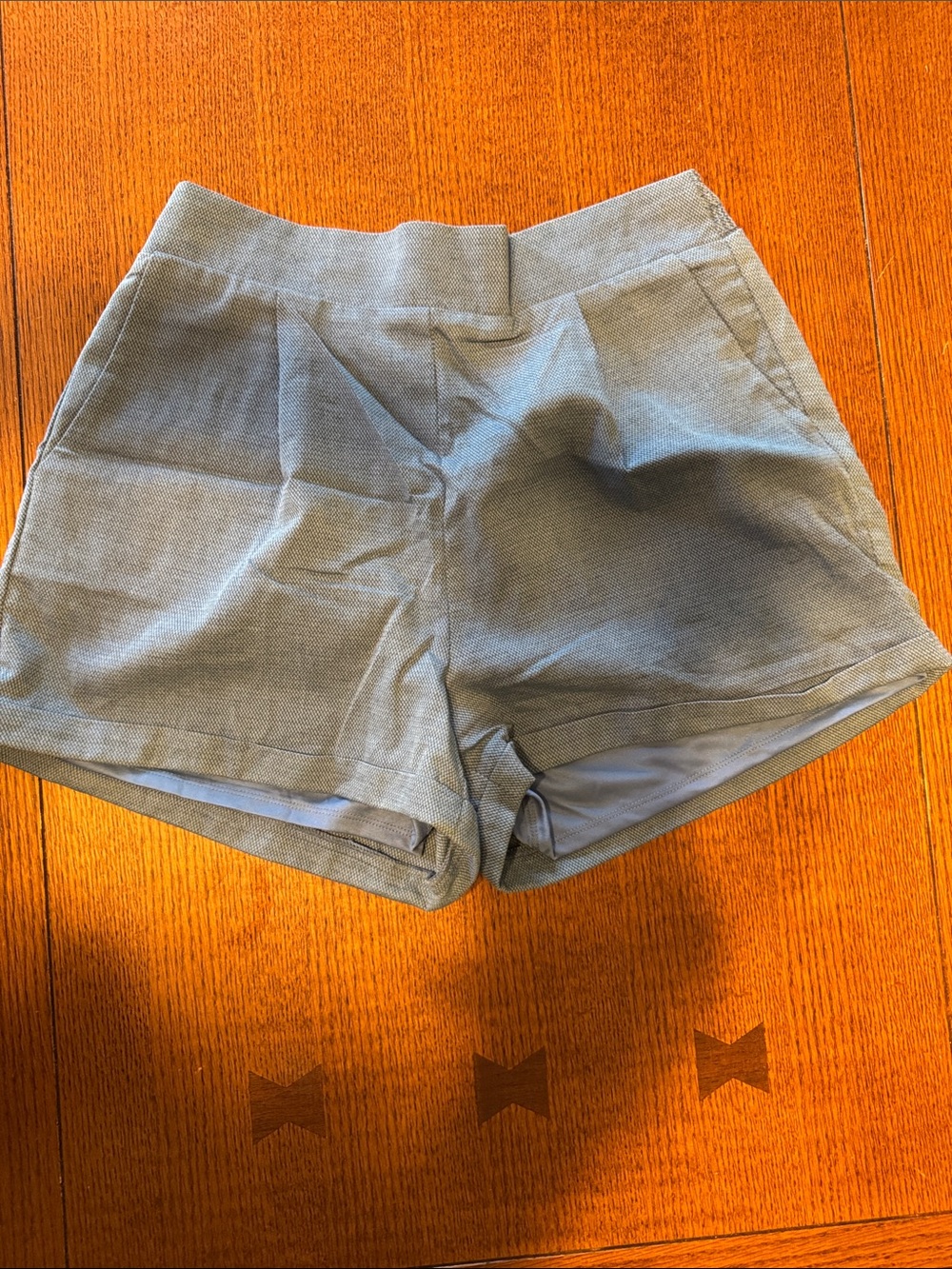 Le Lis High-Waist Light Gray Tailored Shorts